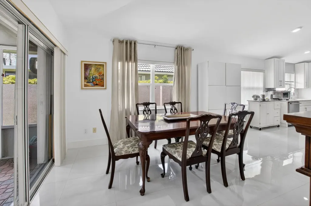 5501 Grande Palm Circle Delray Beach FL 33484