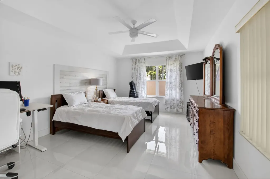 5501 Grande Palm Circle Delray Beach FL 33484