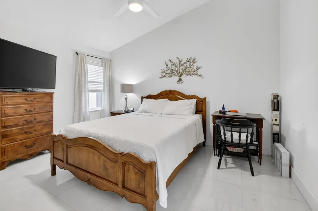 5501 Grande Palm Circle Delray Beach FL 33484