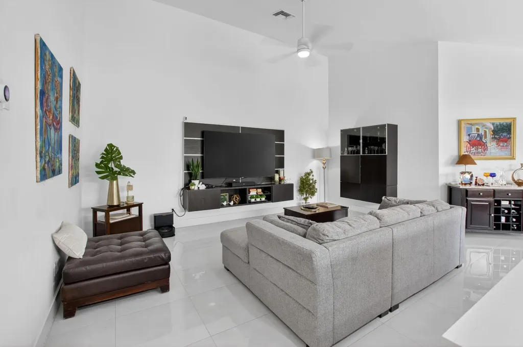 5501 Grande Palm Circle Delray Beach FL 33484
