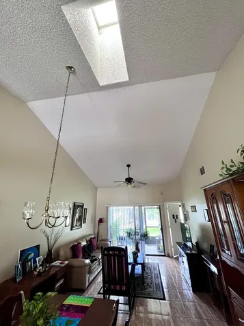 29 Lakepointe Circle Kissimmee FL 34743