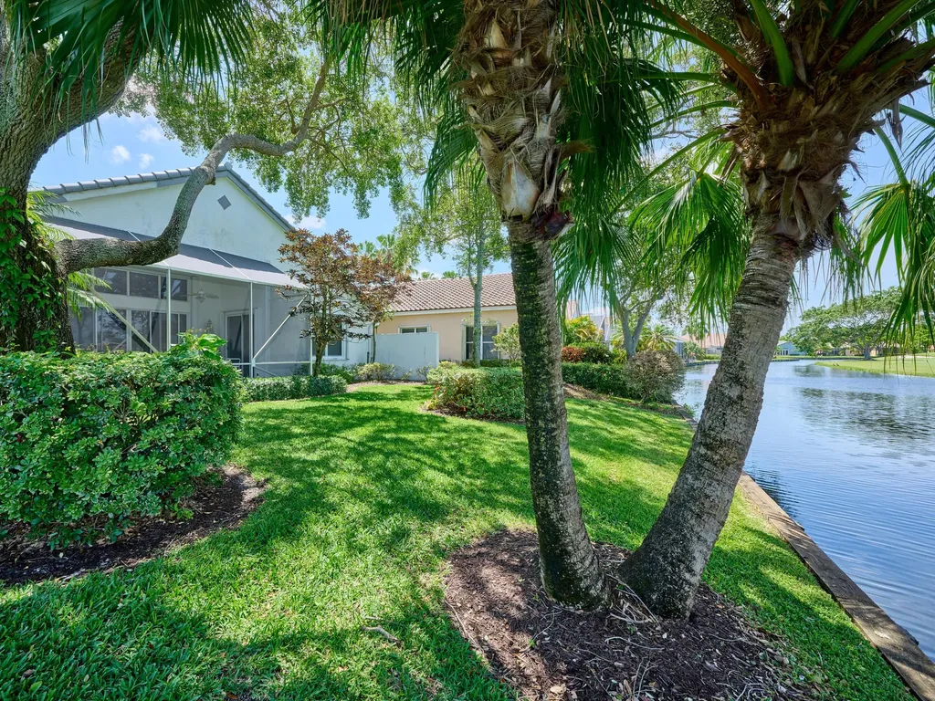 5455 S Fountains Drive Drive S Lake Worth FL 33467