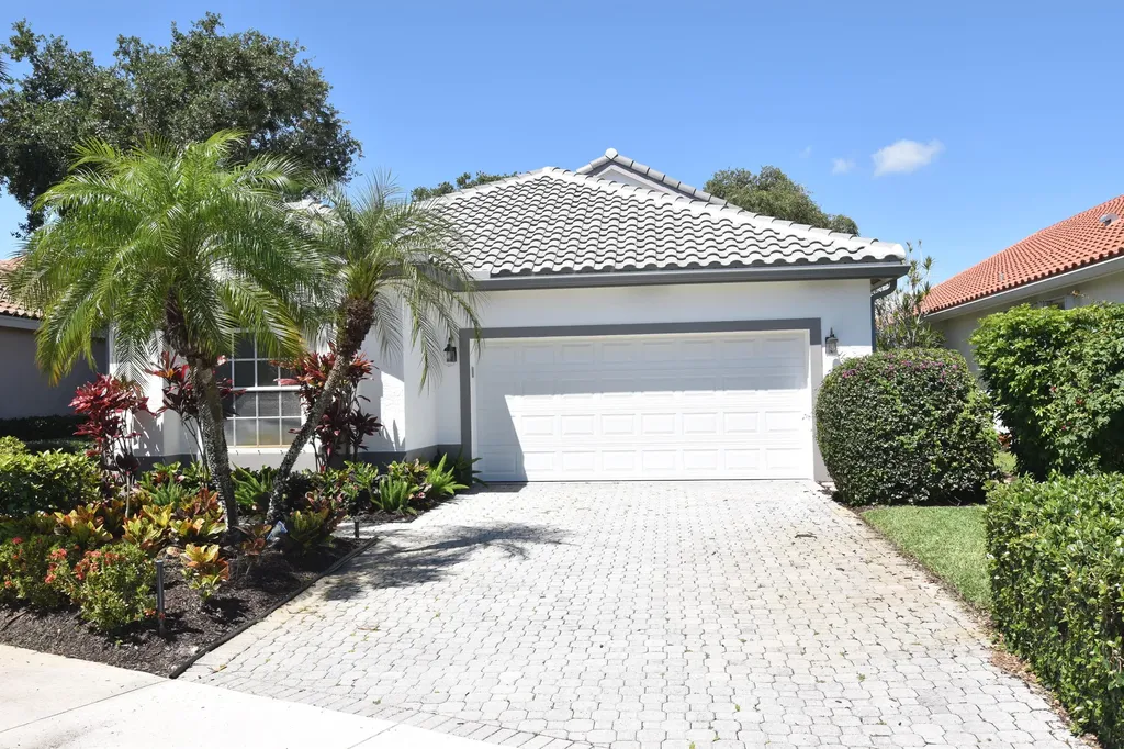 5455 S Fountains Drive Drive S Lake Worth FL 33467