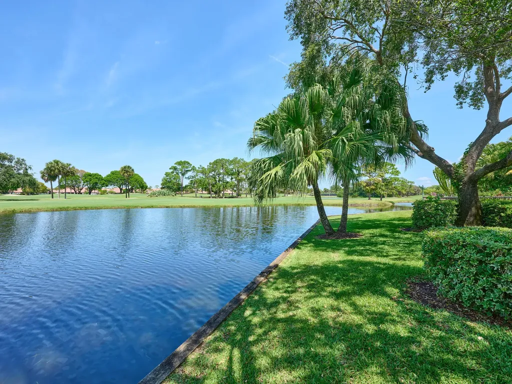 5455 S Fountains Drive Drive S Lake Worth FL 33467