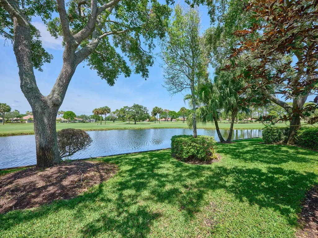 5455 S Fountains Drive Drive S Lake Worth FL 33467