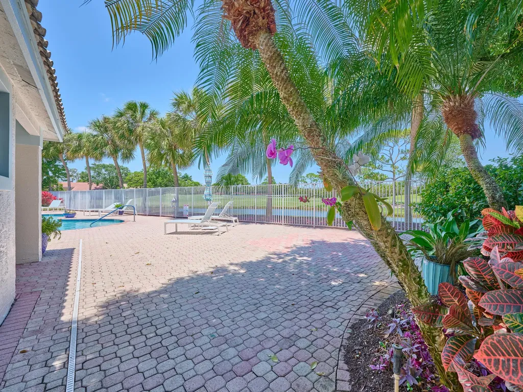 5455 S Fountains Drive Drive S Lake Worth FL 33467