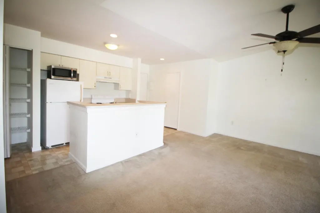 4823 Via Palm Lakes West Palm Beach FL 33417