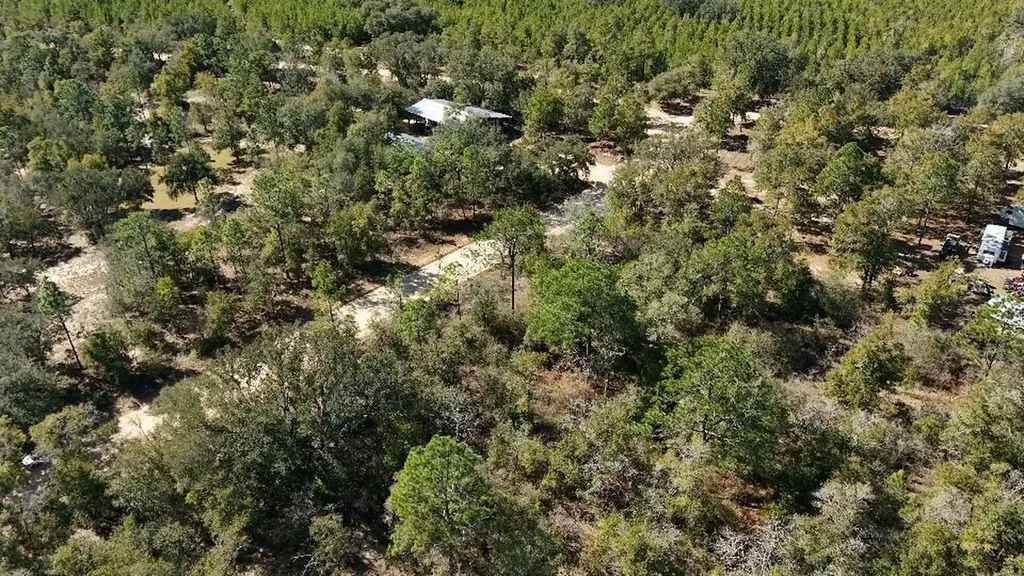 Lot C27 Stewart Lake Road Chipley FL 32428
