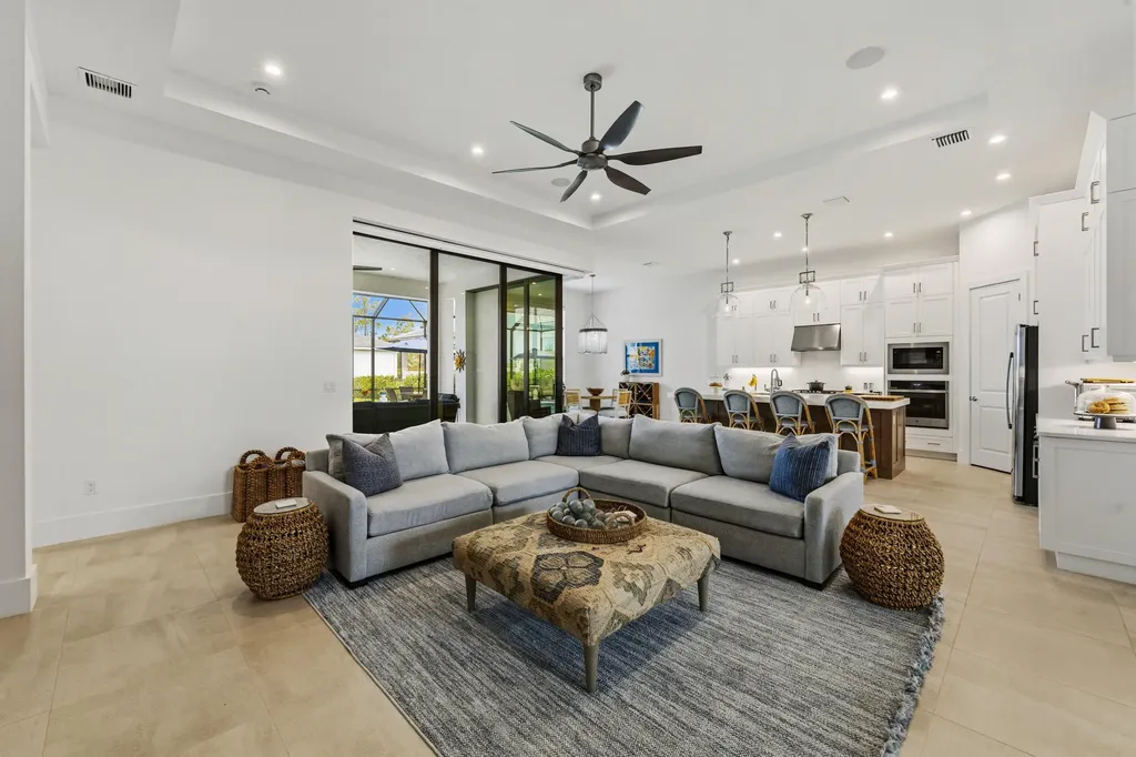 2044 SE Mosaic Boulevard Port St Lucie FL 34984