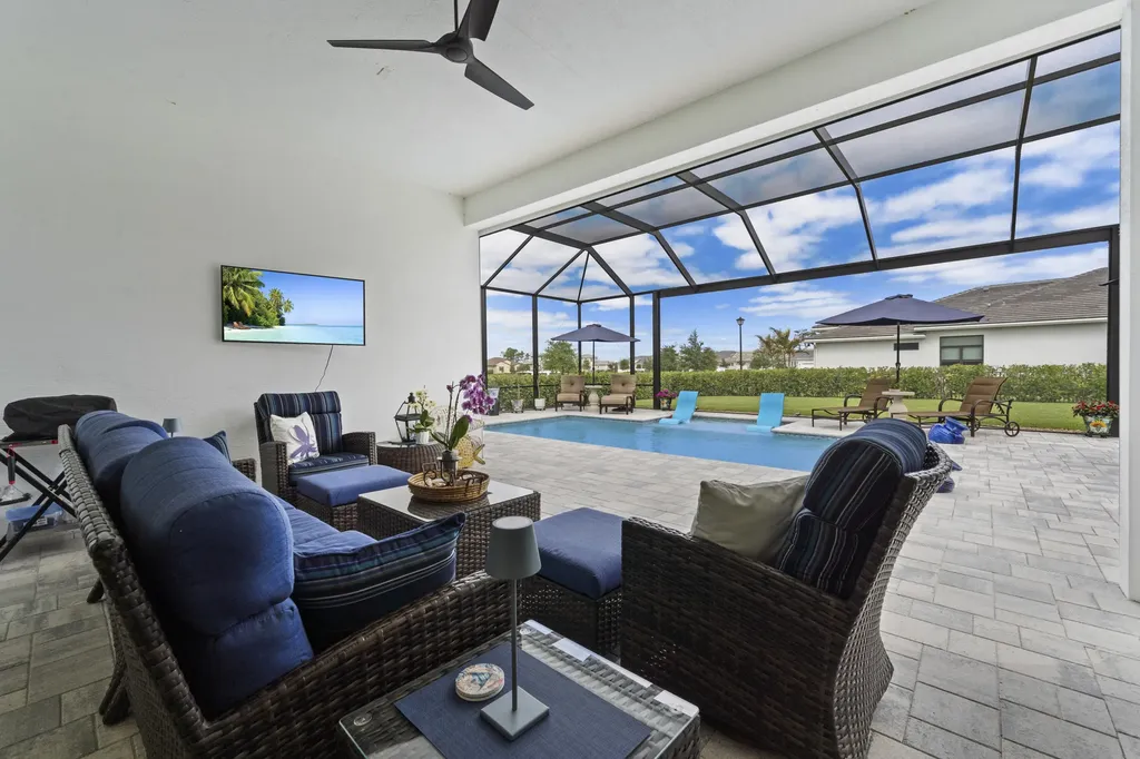 2044 SE Mosaic Boulevard Port St Lucie FL 34984