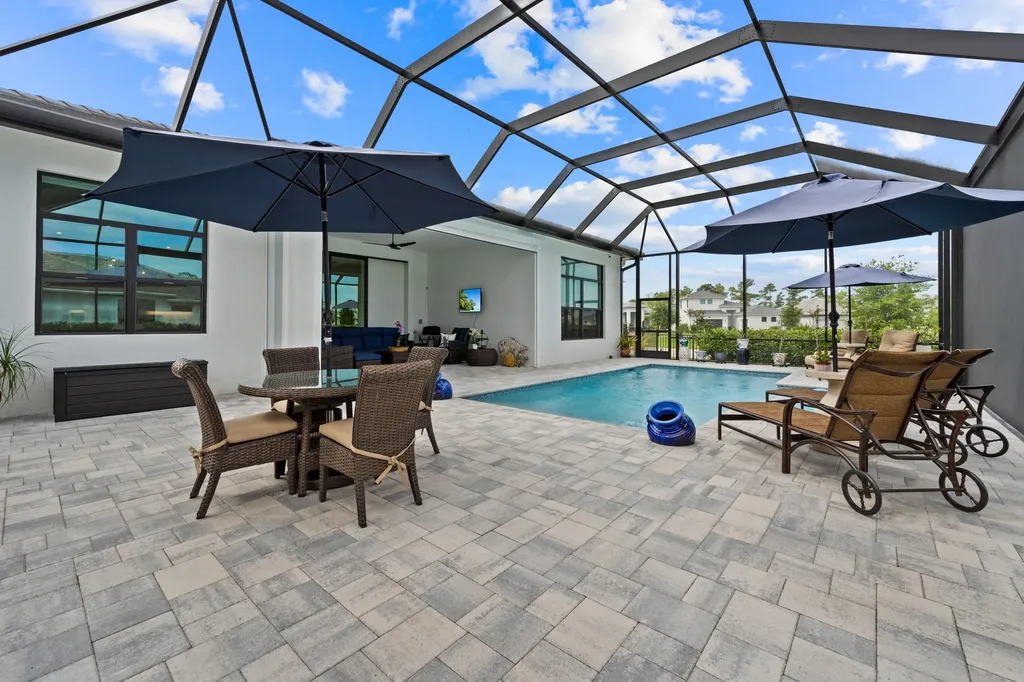 2044 SE Mosaic Boulevard Port St Lucie FL 34984