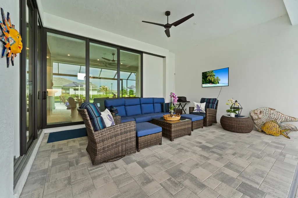 2044 SE Mosaic Boulevard Port St Lucie FL 34984