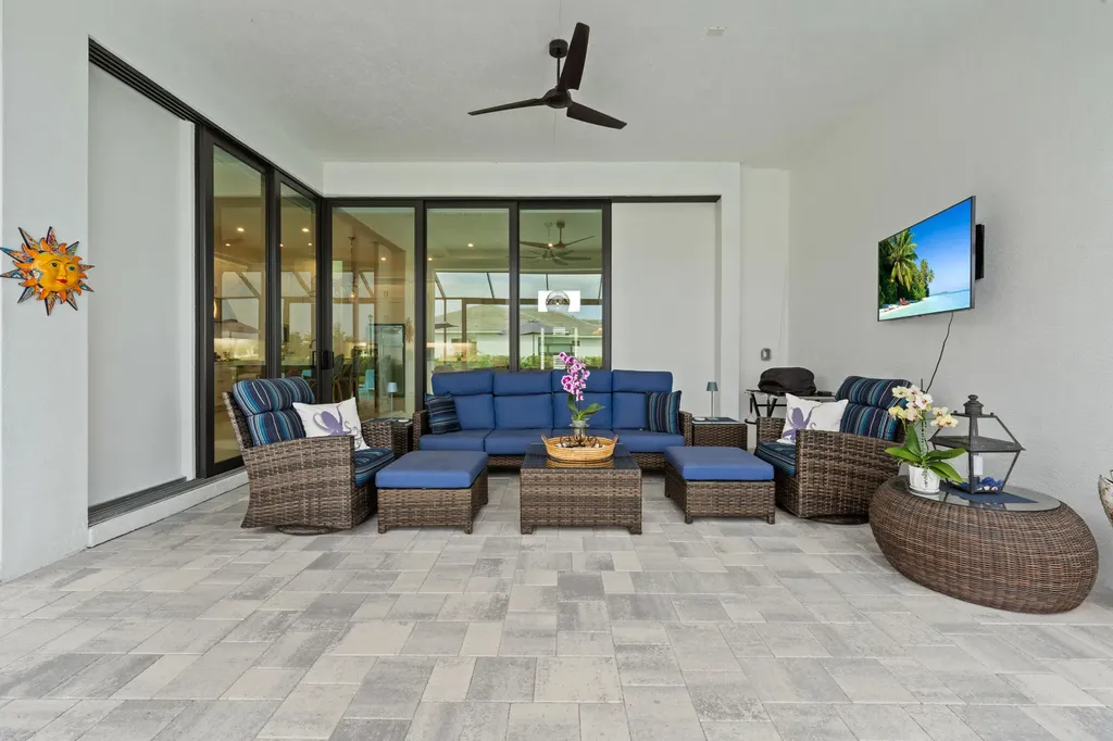 2044 SE Mosaic Boulevard Port St Lucie FL 34984