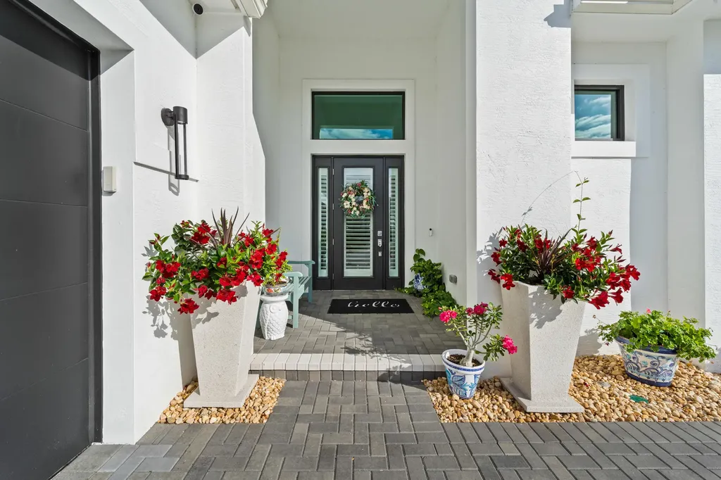2044 SE Mosaic Boulevard Port St Lucie FL 34984