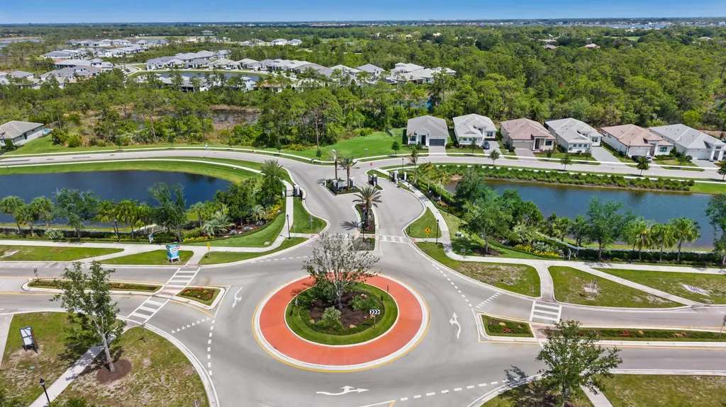 2044 SE Mosaic Boulevard Port St Lucie FL 34984