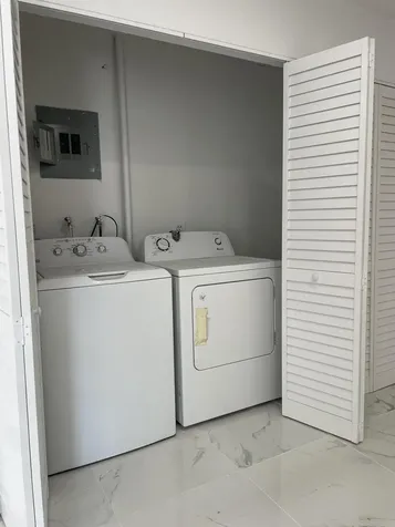 8131 SW 6th Street North Lauderdale FL 33068