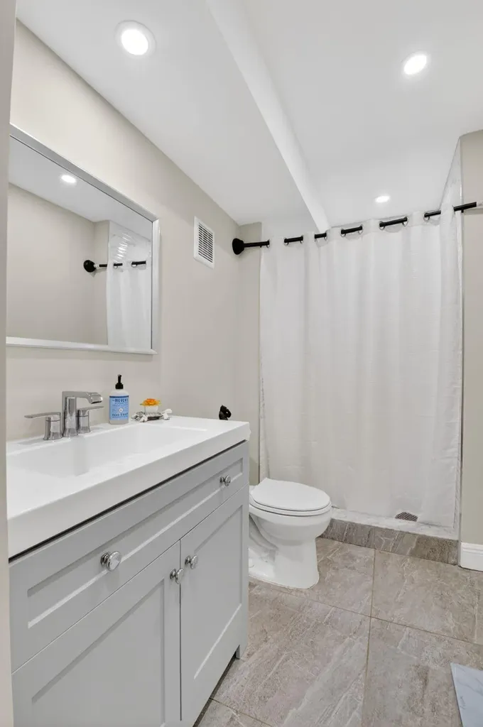 480 NW 20th Street Boca Raton FL 33431