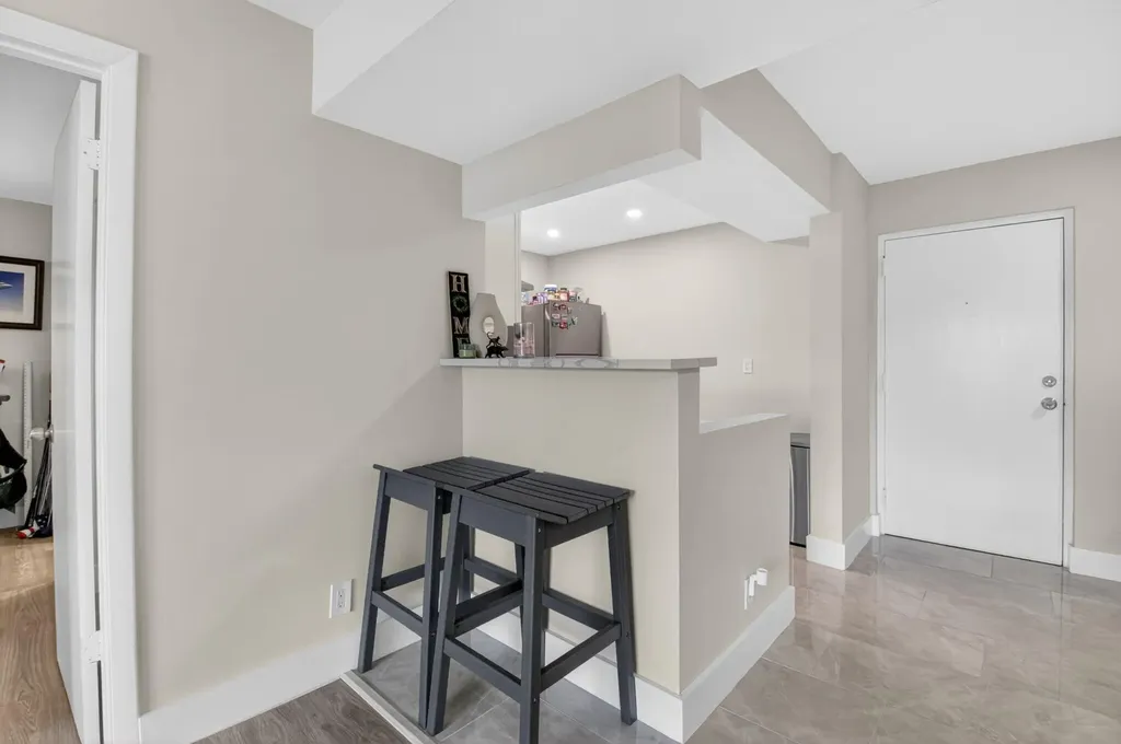 480 NW 20th Street Boca Raton FL 33431