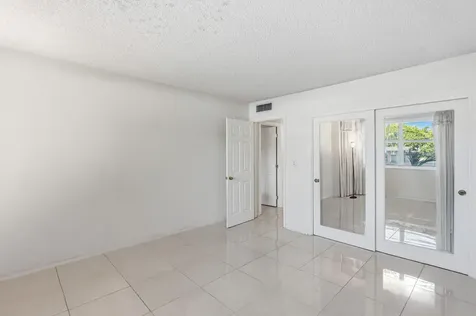 5200 N Ocean Boulevard Lauderdale By The Sea FL 33308