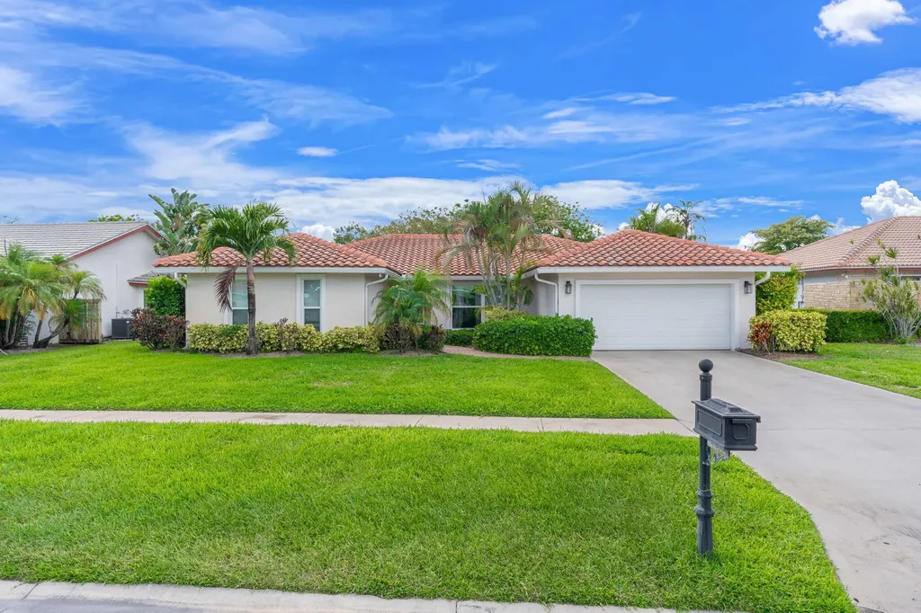 20202 Back Nine Drive Boca Raton FL 33498