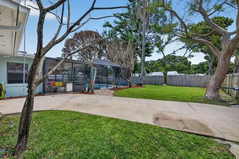 3040 Summit Street Fort Pierce FL 34982
