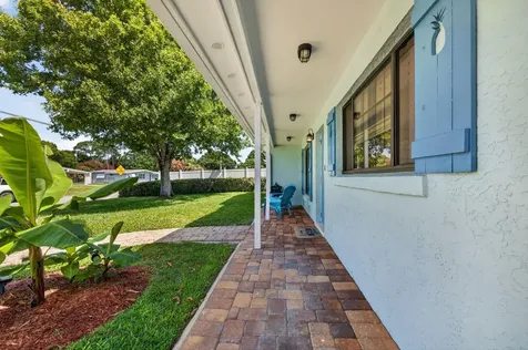 3040 Summit Street Fort Pierce FL 34982