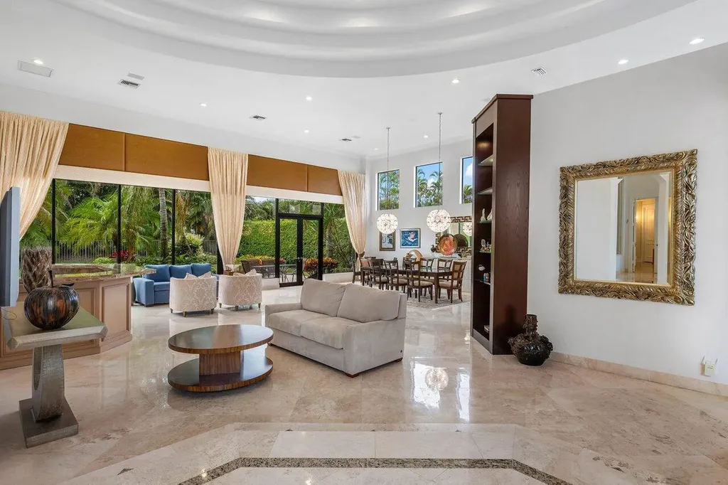 5808 Vintage Oaks Circle Delray Beach FL 33484
