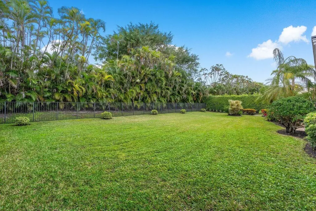 5808 Vintage Oaks Circle Delray Beach FL 33484