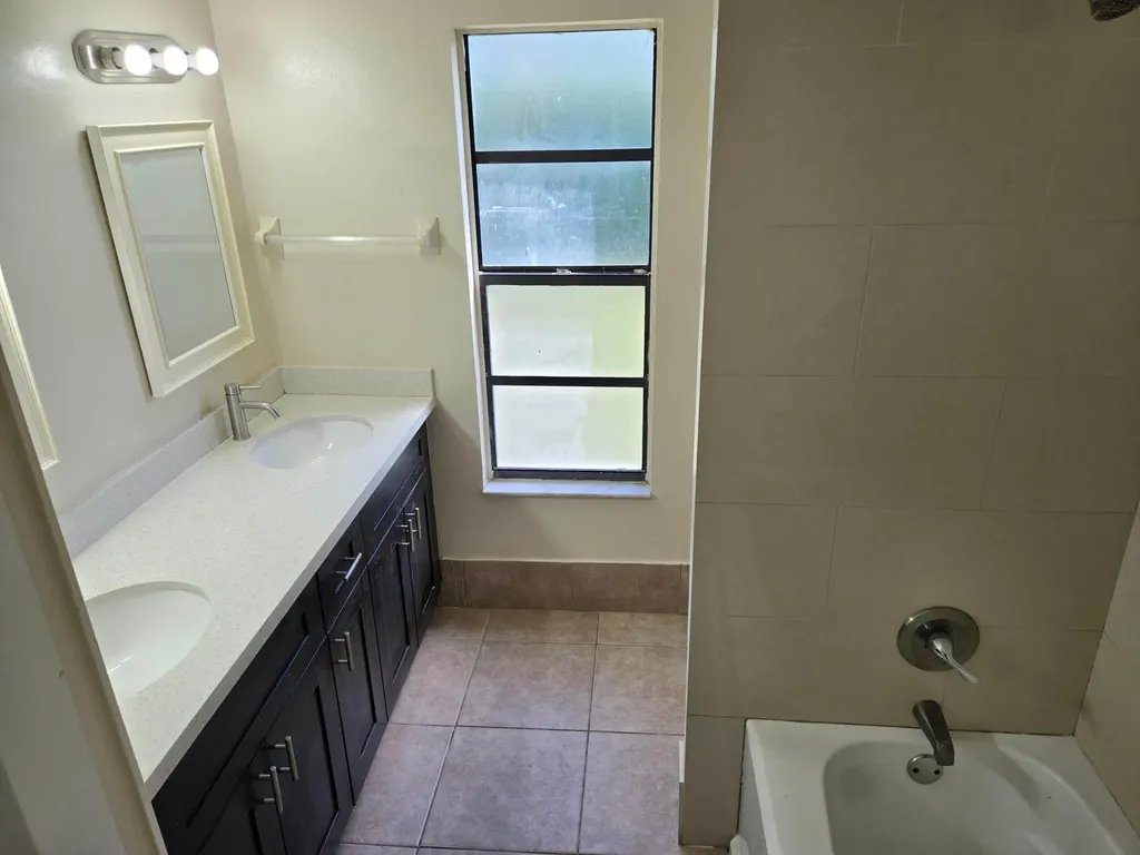 3921 NW 114th Avenue Coral Springs FL 33065