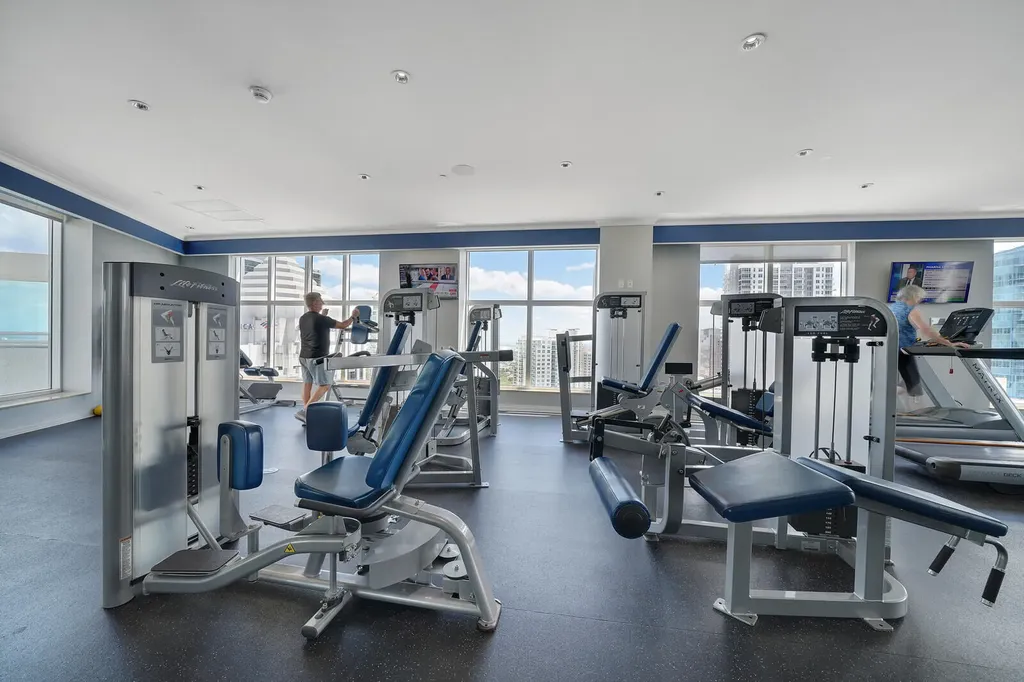 350 SE 2nd Street Fort Lauderdale FL 33301