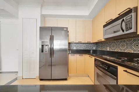350 SE 2nd Street Fort Lauderdale FL 33301