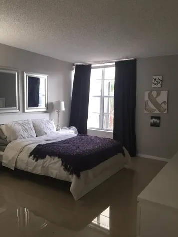 10 Royal Palm Way Boca Raton FL 33432