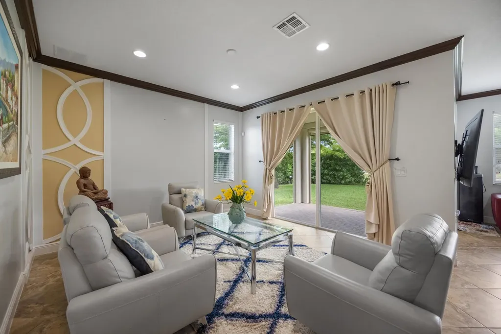 2352 Bellarosa Circle West Palm Beach FL 33411