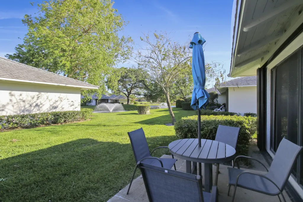 811 Club Drive Palm Beach Gardens FL 33418