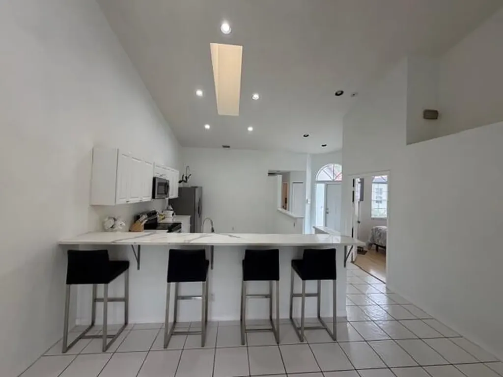 18409 Vía Di Sorrento Boca Raton FL 33496