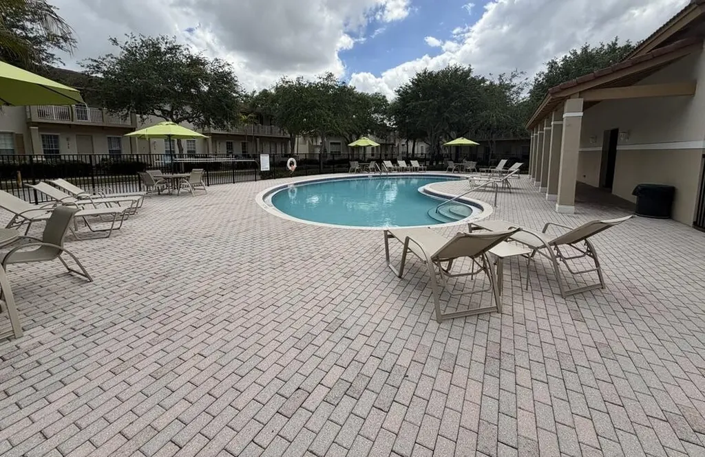 2403 NW 7th Street Boynton Beach FL 33426