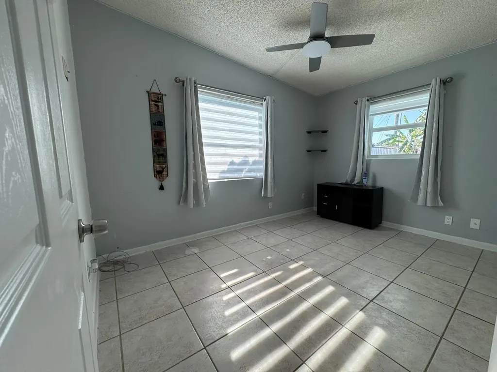 1959 Baythorne Road West Palm Beach FL 33415