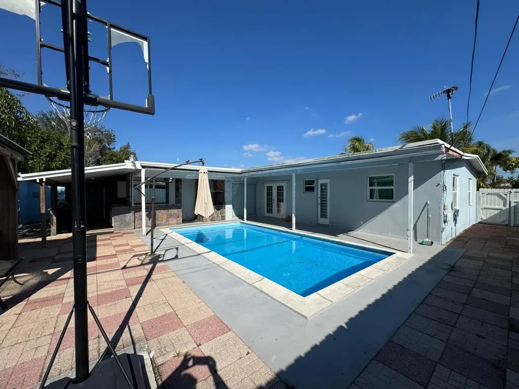 1959 Baythorne Road West Palm Beach FL 33415