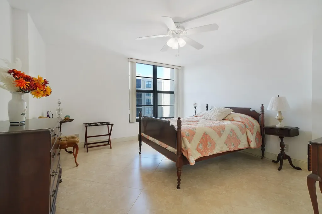8 Royal Palm Way Boca Raton FL 33432