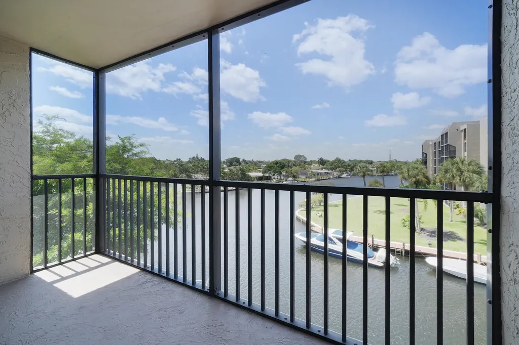 8 Royal Palm Way Boca Raton FL 33432
