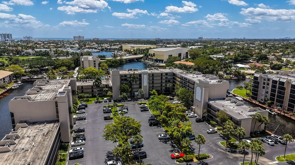8 Royal Palm Way Boca Raton FL 33432