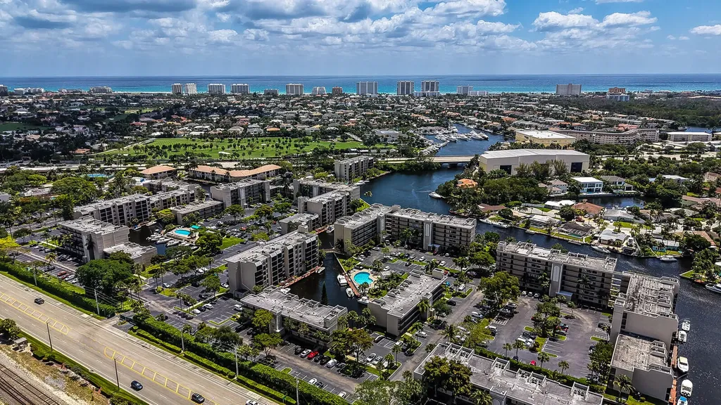 8 Royal Palm Way Boca Raton FL 33432