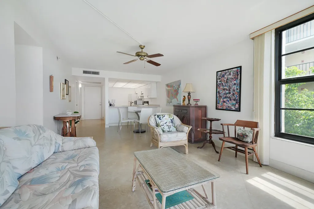 8 Royal Palm Way Boca Raton FL 33432
