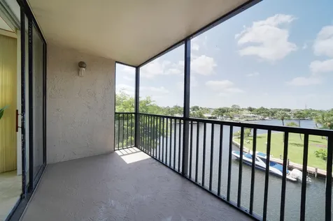 8 Royal Palm Way Boca Raton FL 33432