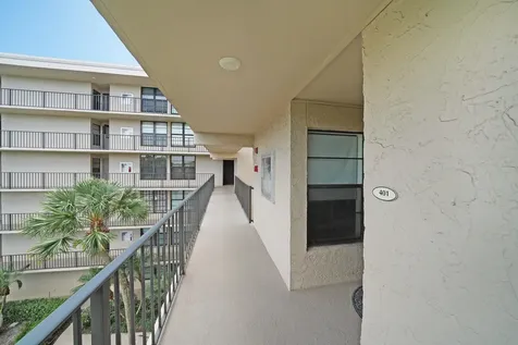 8 Royal Palm Way Boca Raton FL 33432