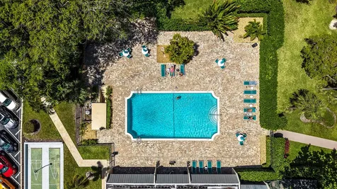 8 Royal Palm Way Boca Raton FL 33432