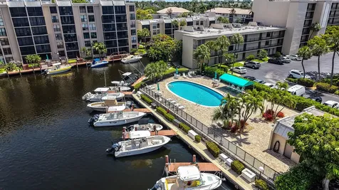 8 Royal Palm Way Boca Raton FL 33432