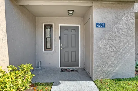 4707 Pier Drive Greenacres FL 33463