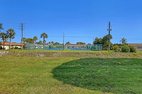 4707 Pier Drive Greenacres FL 33463