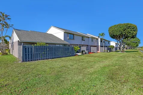 4707 Pier Drive Greenacres FL 33463